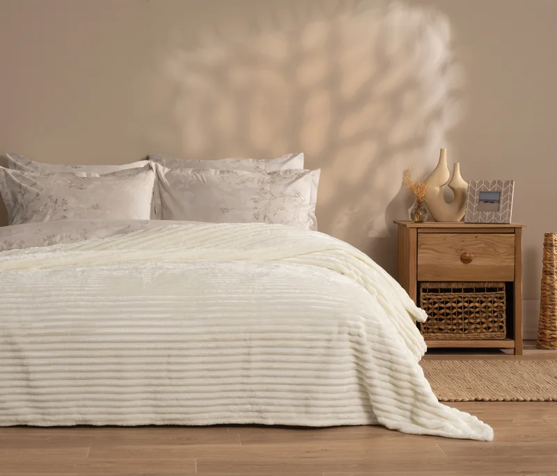 Sova | Çift Kişilik 200x220 cm | Şampanya - Konforlu ve Kaliteli Puffy Ürünleri